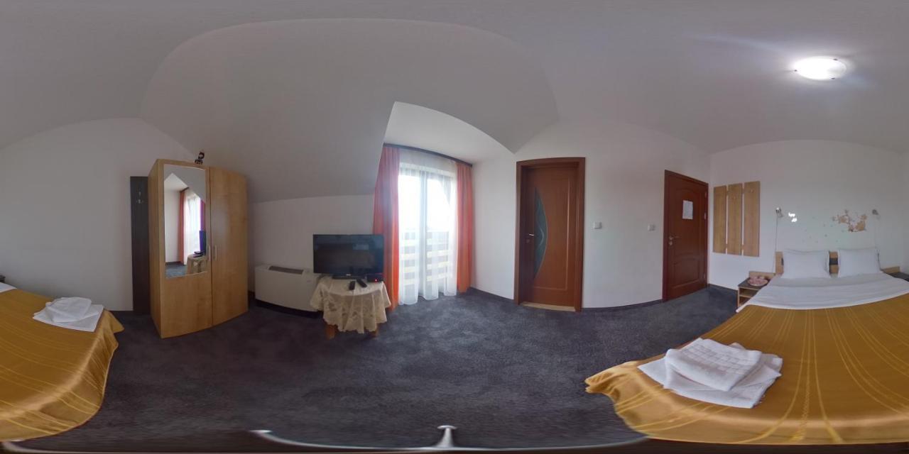 Pensiunea Maya Sîmbăta de Sus Dış mekan fotoğraf