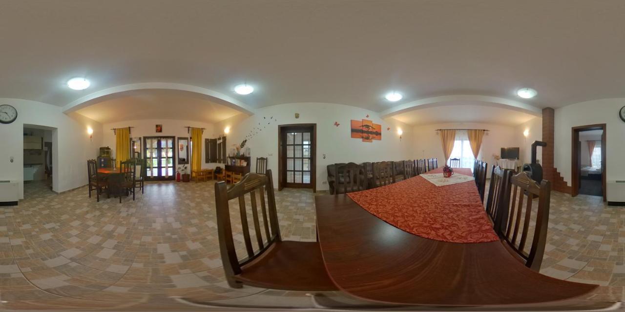 Pensiunea Maya Sîmbăta de Sus Dış mekan fotoğraf
